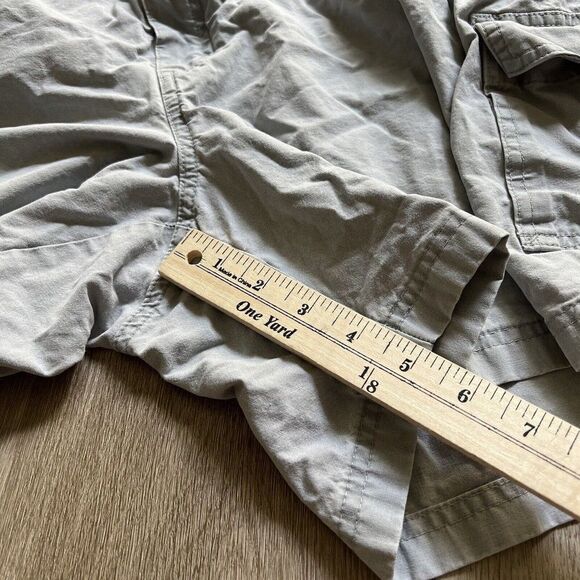 LL Bean Cargo Shorts Mens Size 44 Tropic Weight Comfort Waist Gray - Picture 4 of 6